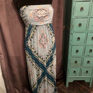 Soma so comfortable strapless maxi dress w pockets